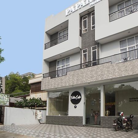 Super Oyo Capital O 92066 Papakoel Hotel & Cafe Medan Exteriér fotografie