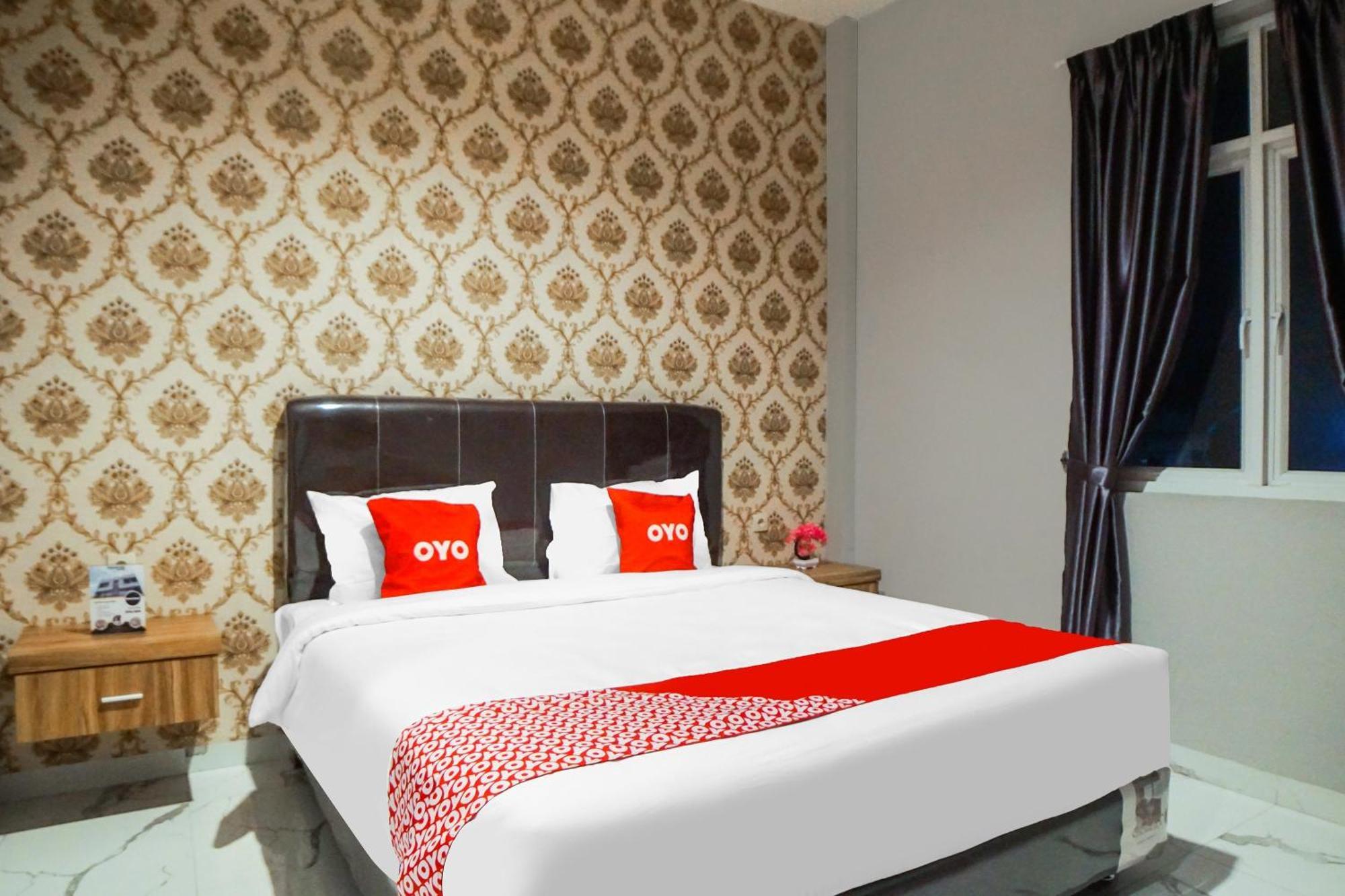 Super Oyo Capital O 92066 Papakoel Hotel & Cafe Medan Exteriér fotografie